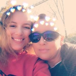 Meet your Posher, Chloe